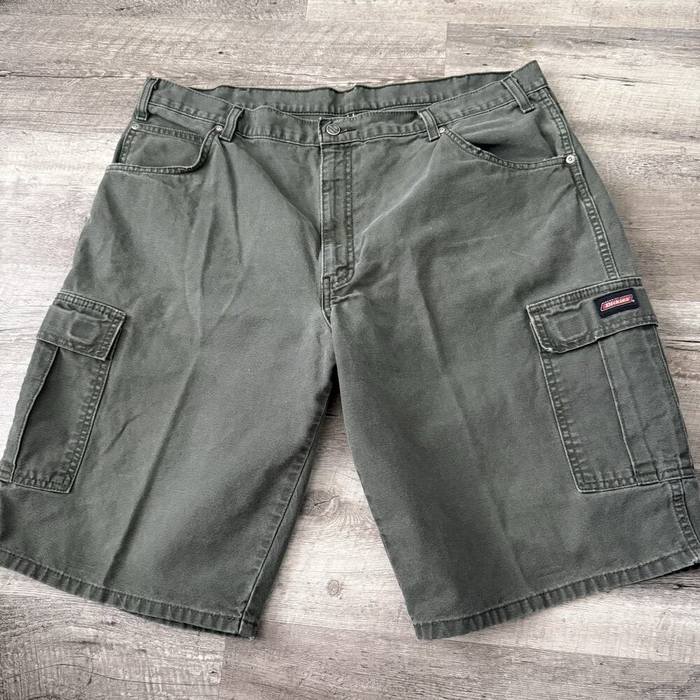 Dickies Relaxed Fit Cargo Shorts Mens Sz 40 Olive Green Duck Canvas Cotton - Picture 3 of 7